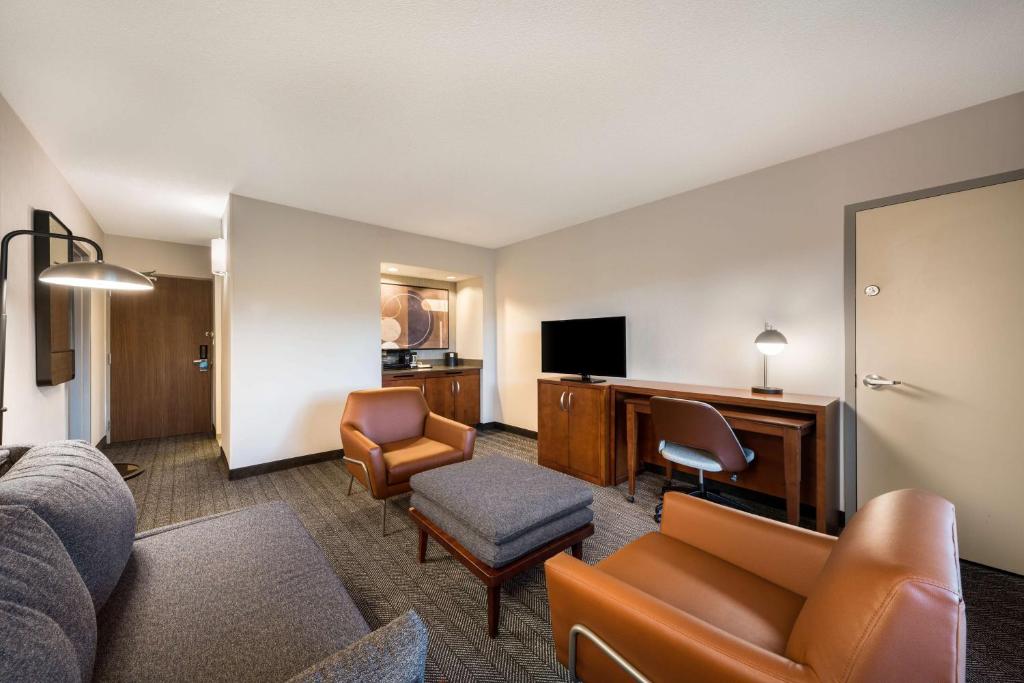 Sonesta Select San Jose Airport photo
