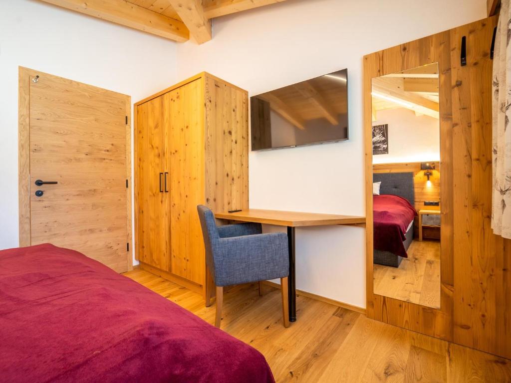 Posteľ alebo postele v izbe v ubytovaní Chalet Pettneu am Arlberg - Top 3