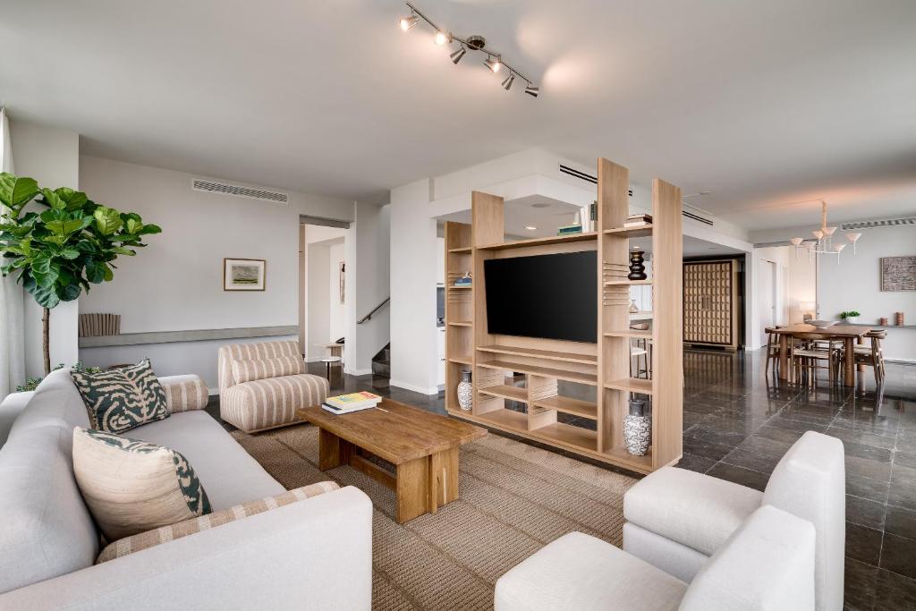 Boulan South Beach - Three Bedroom Penthouse Suite With RoofTop Terrace
