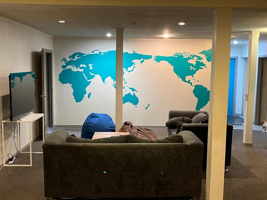 UpTown Backpackers - Resim 15