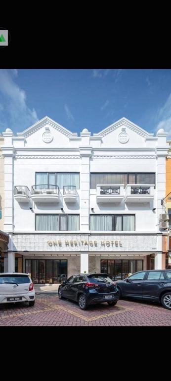 One Heritage Hotel - Housity