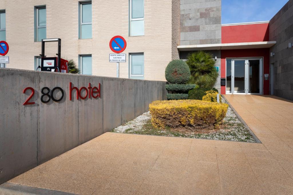 Fotografie z fotogalerie ubytování Hotel 280 Zaragoza v destinaci Calatorao