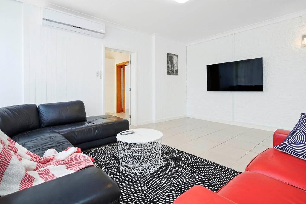 The Zebra - 4Bdrm Slps 8 2 Bathrm Wi-Fi - Departamento