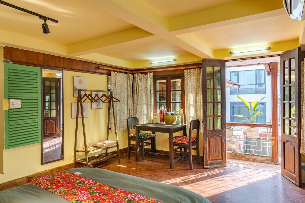 Hanoi Retro 80S Homestay - Chambre Double Avec Salle De Bain Privée