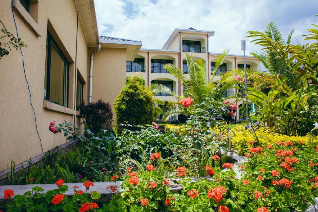 Gorillas Volcanoes Hotel Ruanda Ruhengeri Booking Com