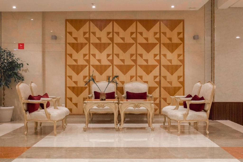 Posezení v ubytování Saraya Al Deafah Hotel