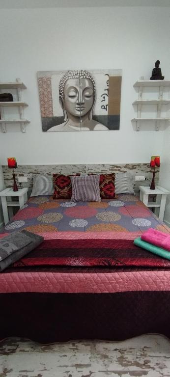 Postel nebo postele na pokoji v ubytování Apartment Fira Bcn Camp Nou