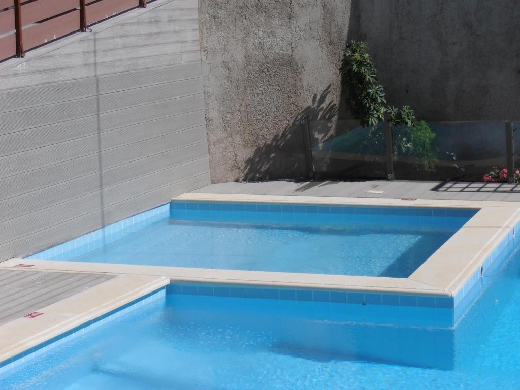 Christina Studios & Apartments - 2