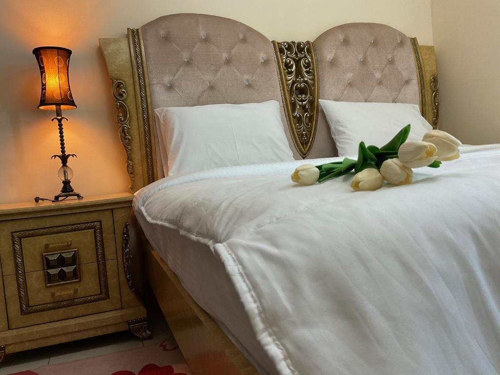 Fotografie z fotogalerie ubytování Pleasant 1BHK Condo with Pool, Gym, Hamam & more v Dubaji