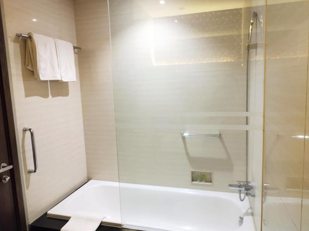 Koupelna v ubytování AONE Hotel
