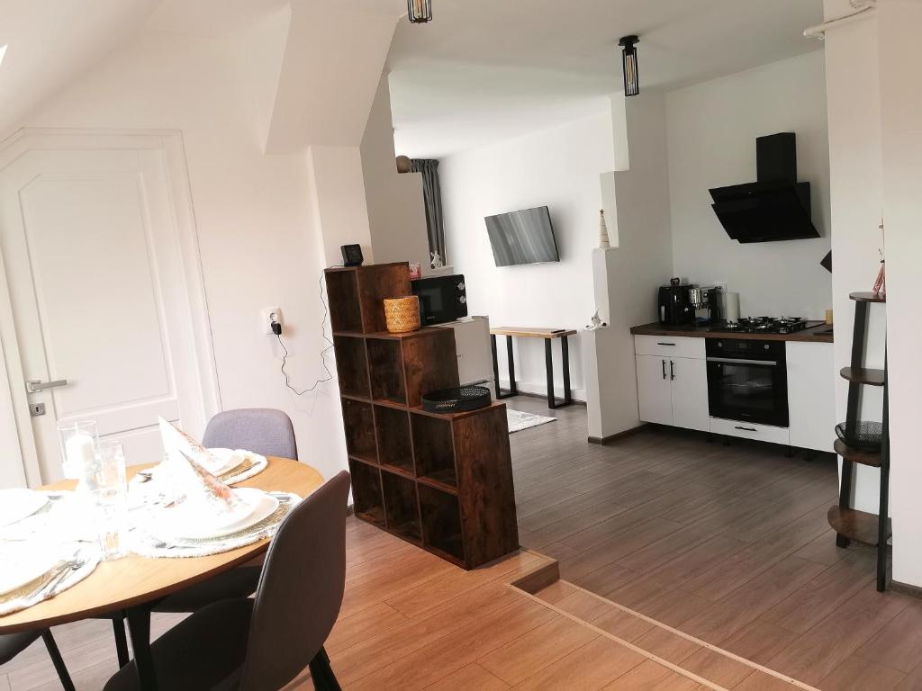 City Apartman - One-Bedroom Apartment