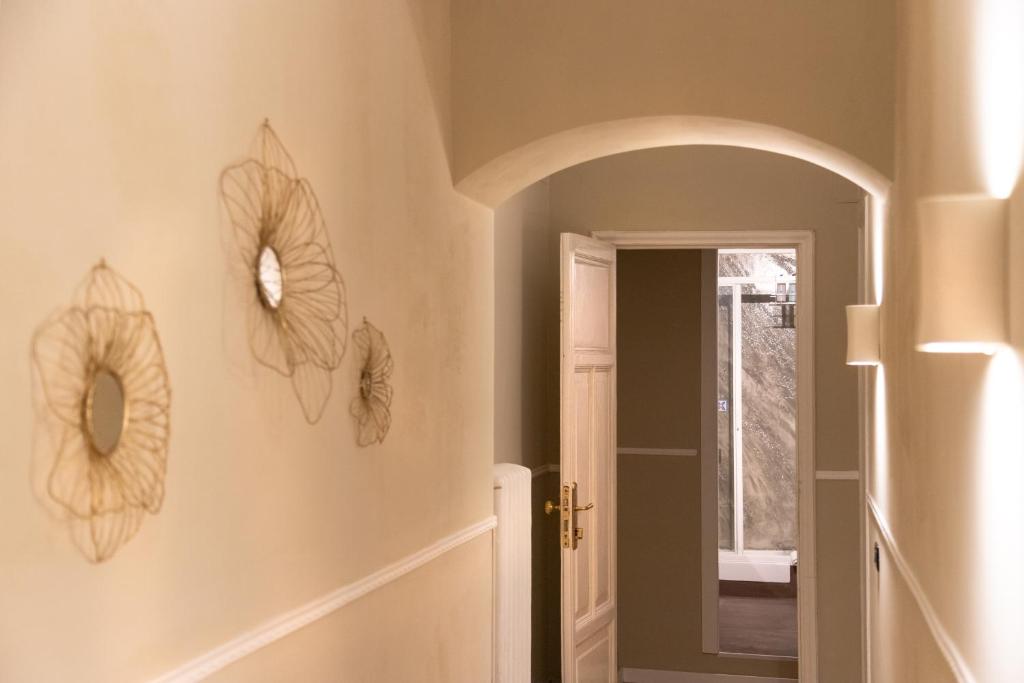 A bathroom at Fair Suite Roma Termini