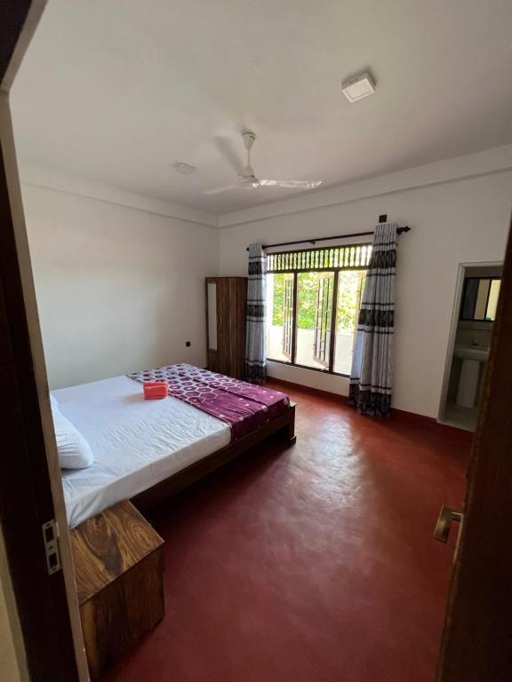 MrMango Weligama - Habitación Doble Con Baño Privado