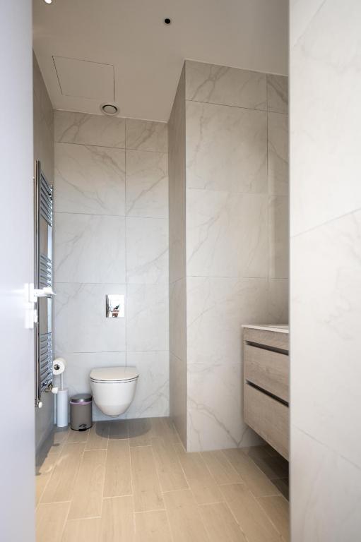 360 Nicosia-3 bedrooms Panoramic Deluxe Residence - Appartement De Trois Chambres