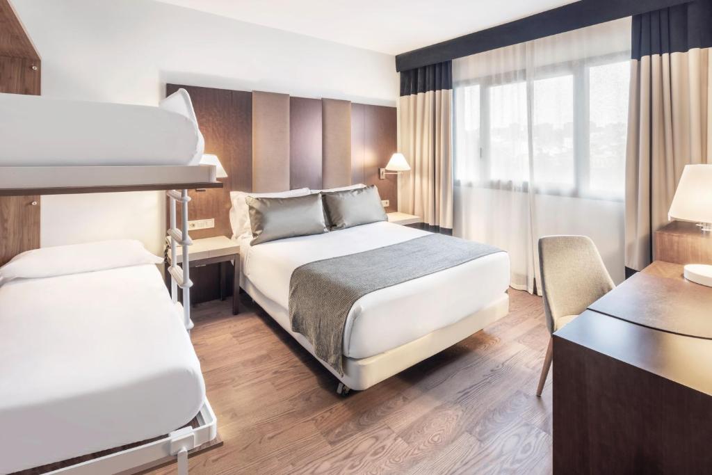 Catalonia El Retiro - Resim 26