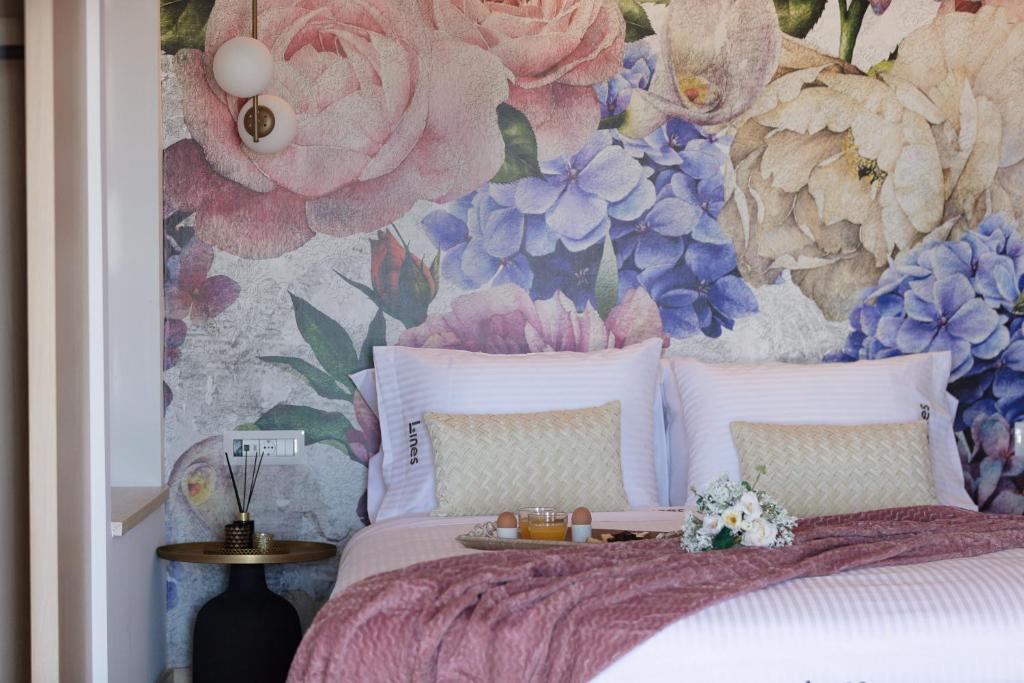 
Lines Top Floor Suite
