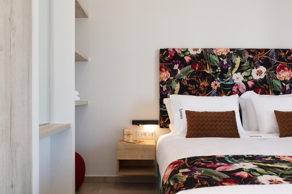 Lines Concept Accommodation - 2