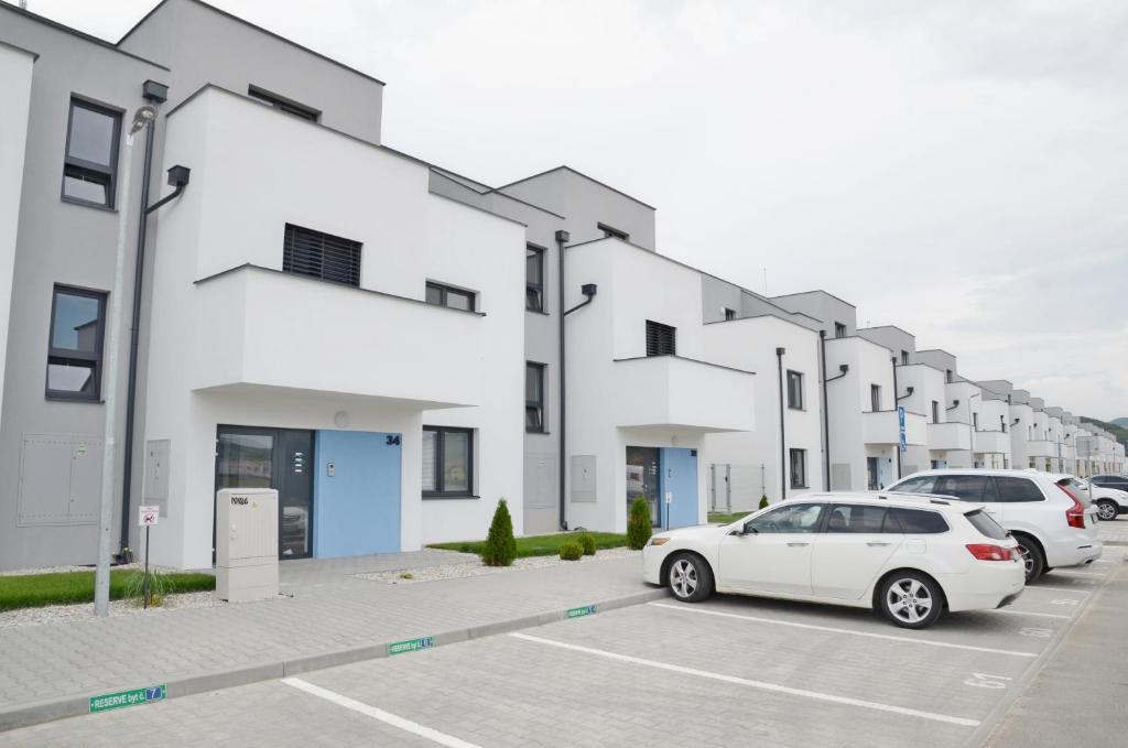 Budova, v ktorej sa apartmán nachádza