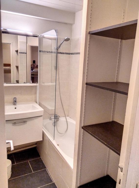 Kúpeľňa v ubytovaní Résidence Graziella Studio 110