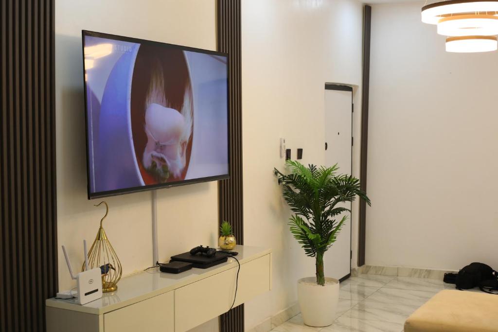 2Bedroom short let Apartment Abuja, Paradise court, Nigeria