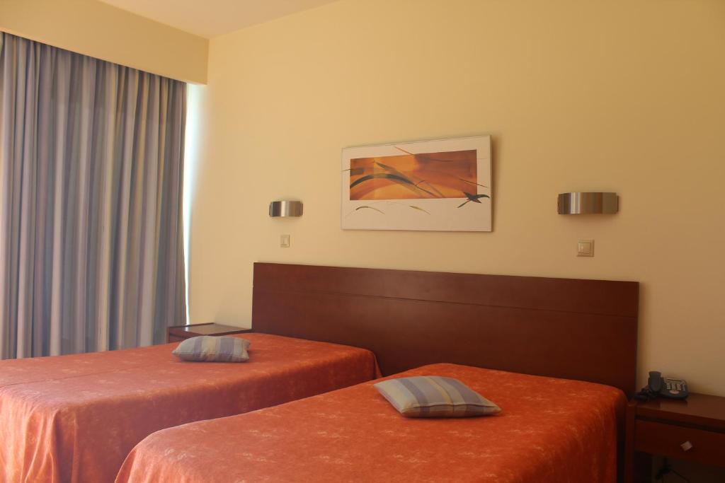 Postel nebo postele na pokoji v ubytování Hotel Dom Afonso - Monção