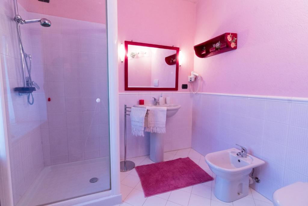 A bathroom at Alba Morus
