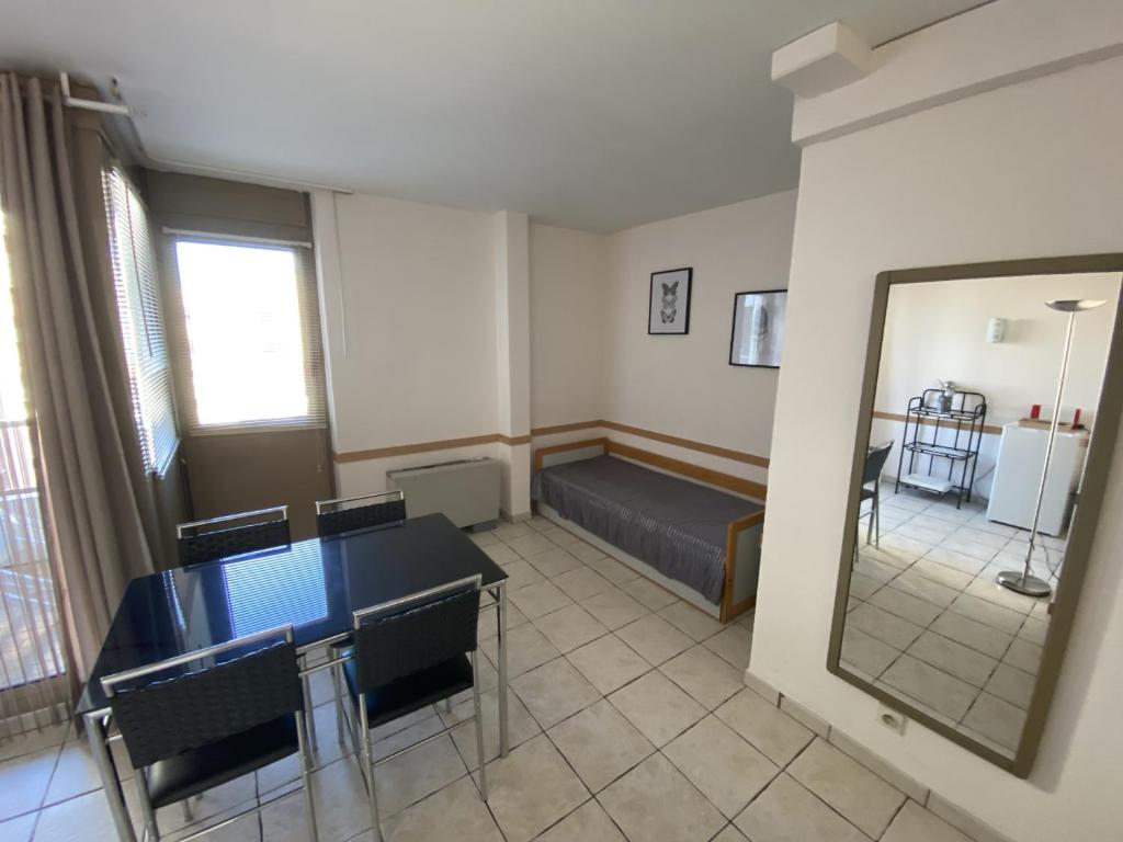 Kuchyňa alebo kuchynka v ubytovaní Résidence Graziella Appartement 427