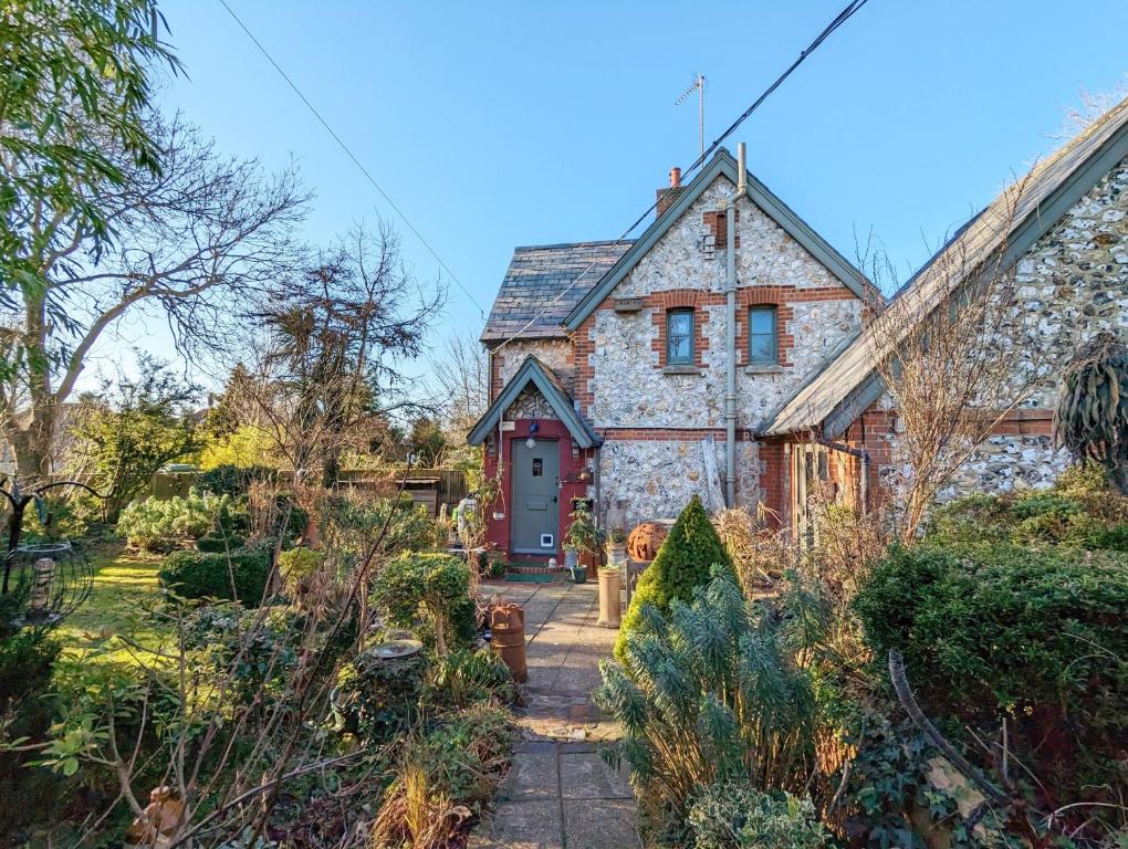 Warren Cottage