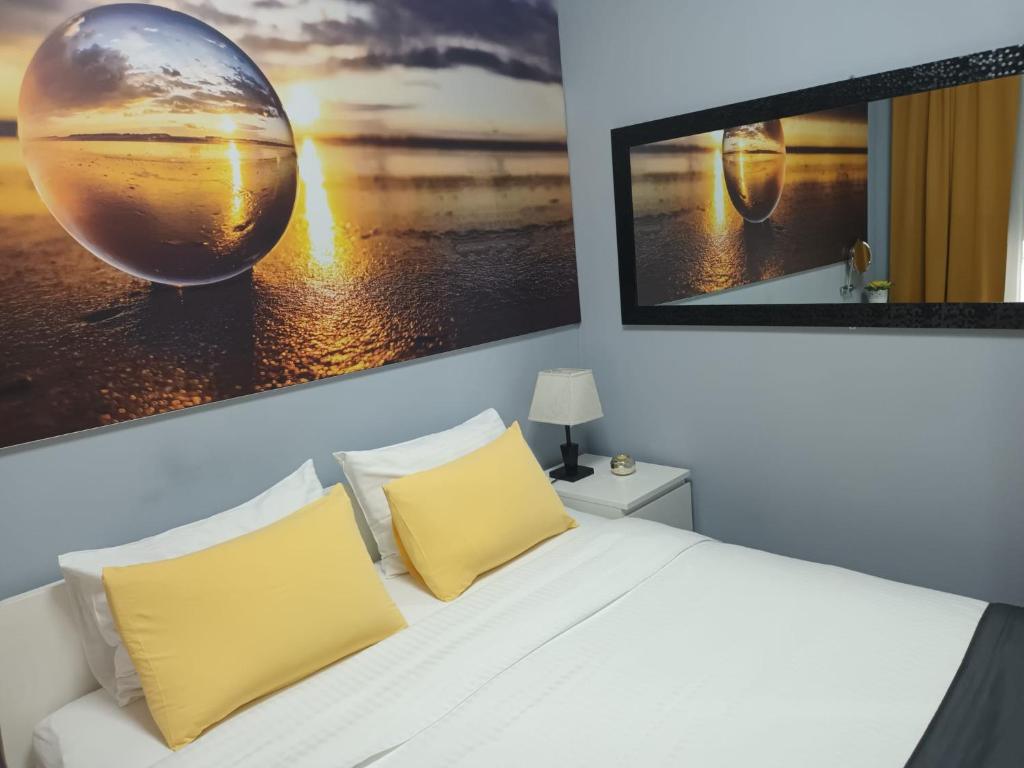 Postel nebo postele na pokoji v ubytování Calla apartment Zagreb - NOVI APARTMAN, GARAŽA, VIDEO NADZOR