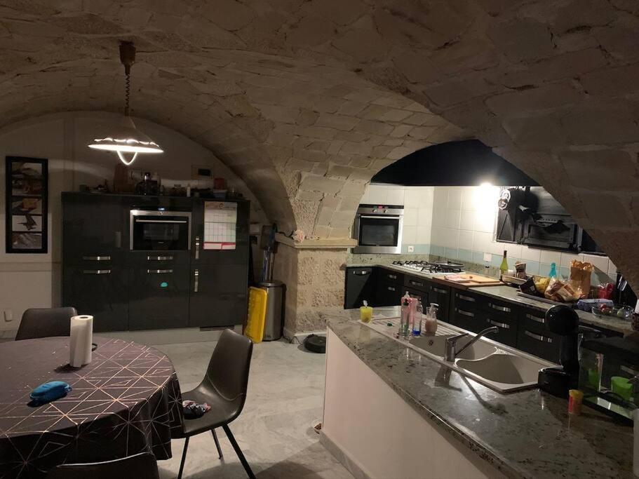 Zdjęcie z galerii obiektu Ferme rénovée avec Piscine w mieście Polignac