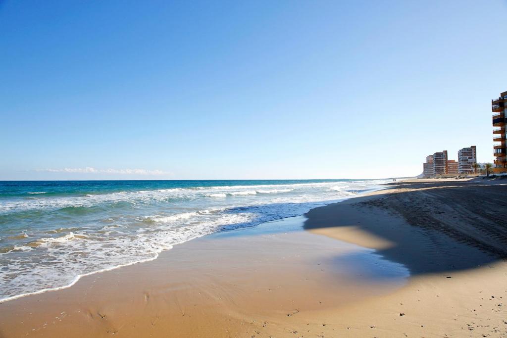 Luxury Arenales Home With AC,Pool and BBQ, Arenales del Sol ...