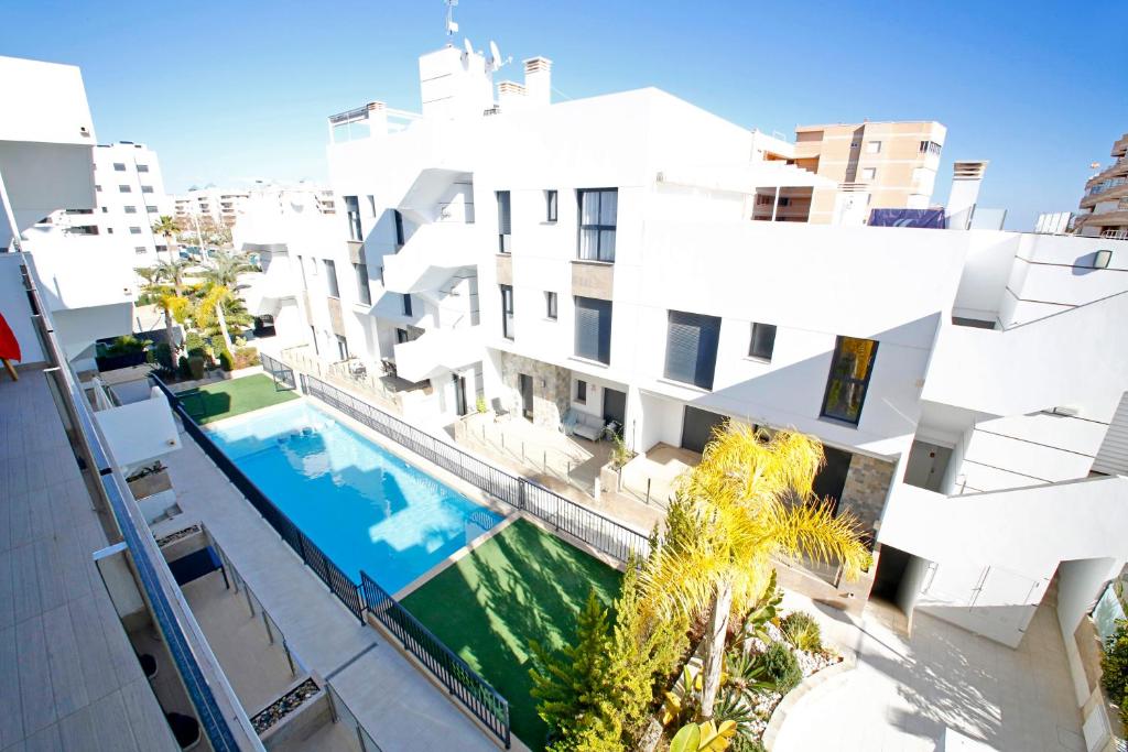 Luxury Arenales Home With AC,Pool and BBQ, Arenales del Sol ...