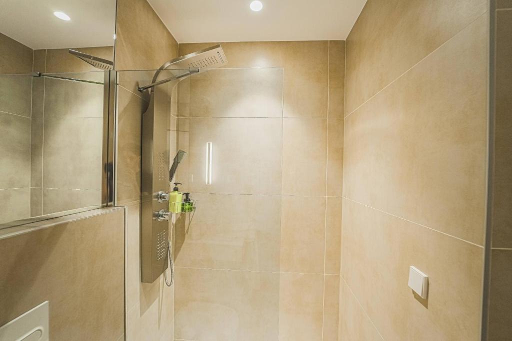 4 Bears Studios - 19