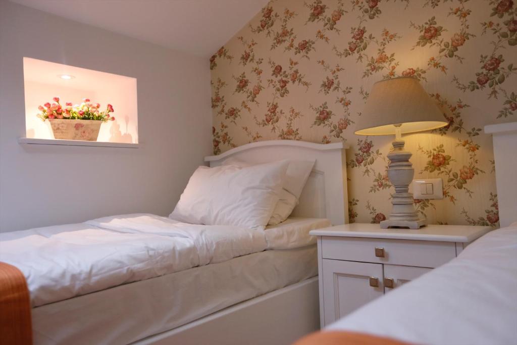 Hotel Les Jardins Carol - Resim 26