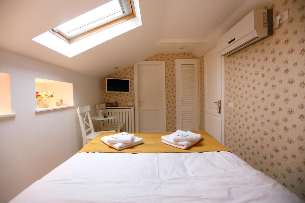 Hotel Les Jardins Carol - Double Room