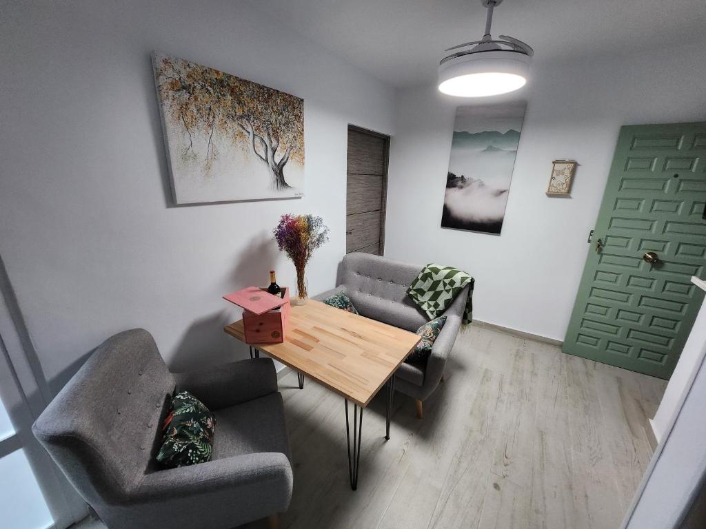 Zdjęcie z galerii obiektu Fabulosa casa en el corazón de san sebastián Almuñécar w Almuñécar