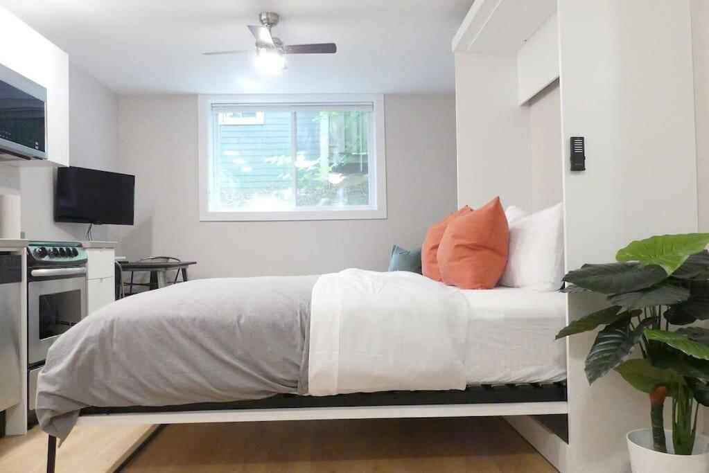 203 Work From Home Ready Studio, Halifax (updated prices 2024)