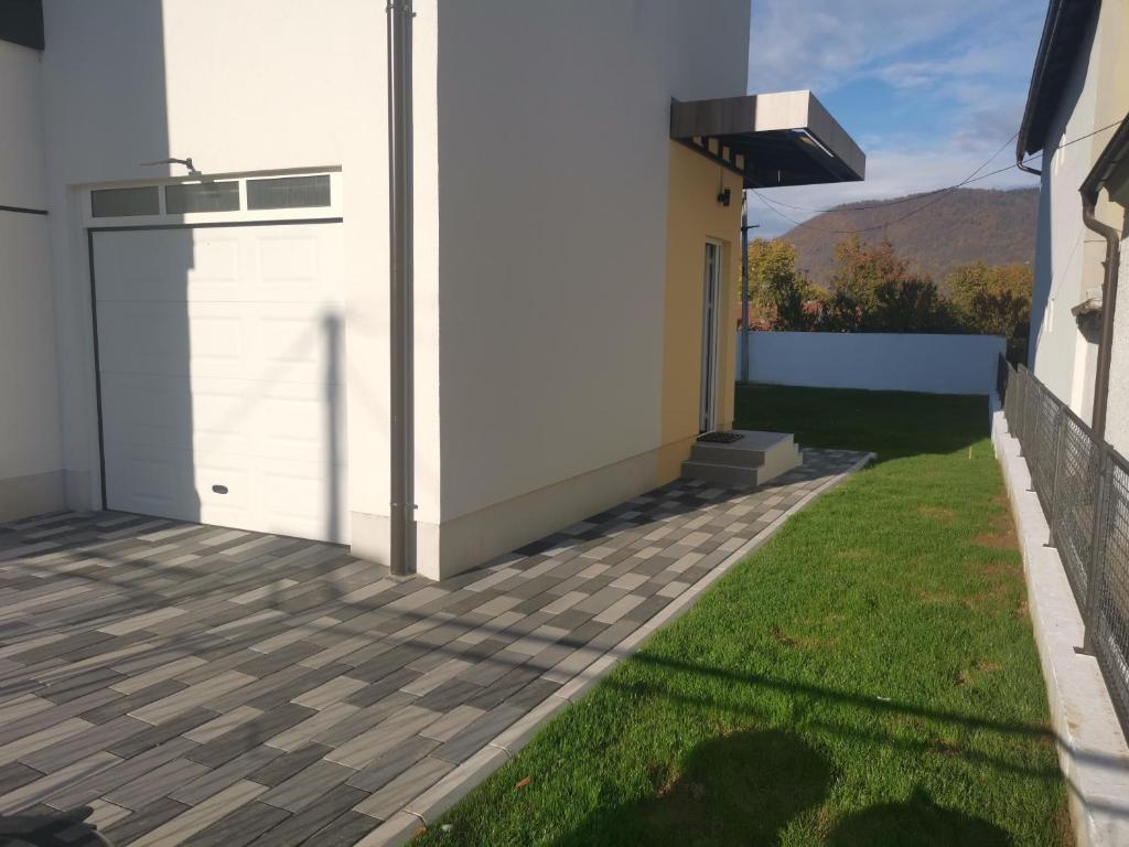 Budova, kde se apartmán nachází