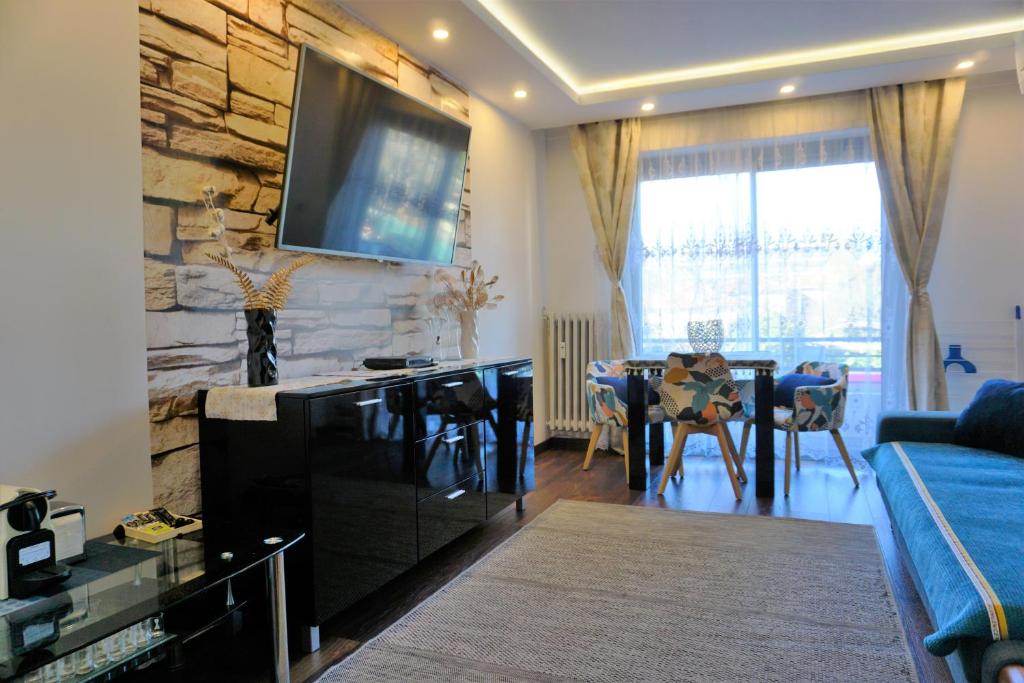 Charming AC 2-bedroom apartment Antibes city center family, couples friendly - Appartamento Con Due Camere Da Letto