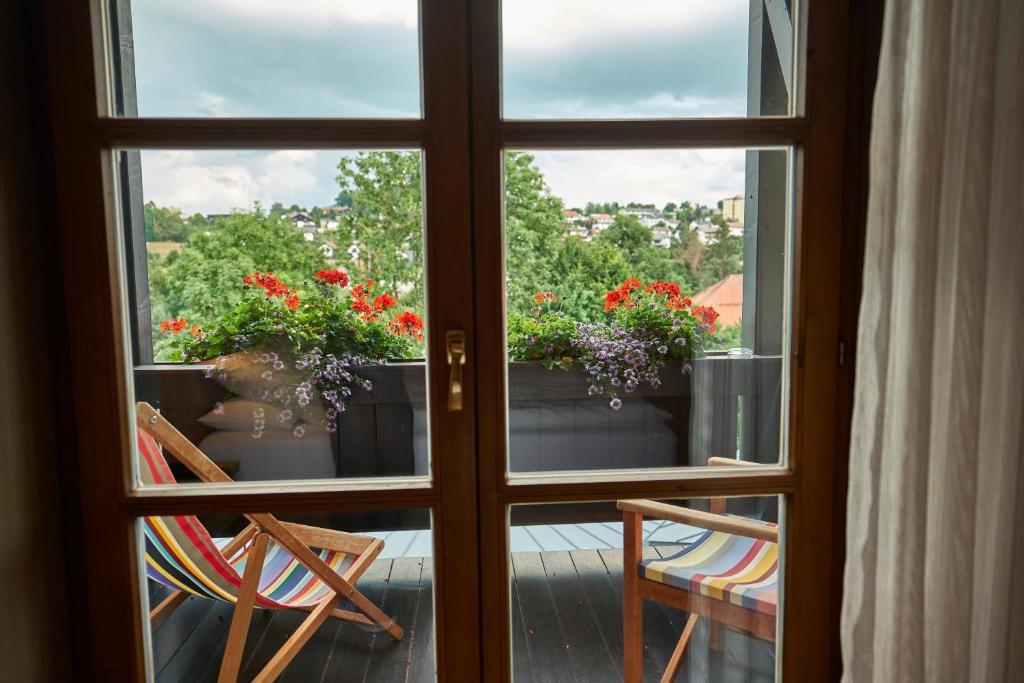 Balkón nebo terasa v ubytování Hotel zur Waldbahn
