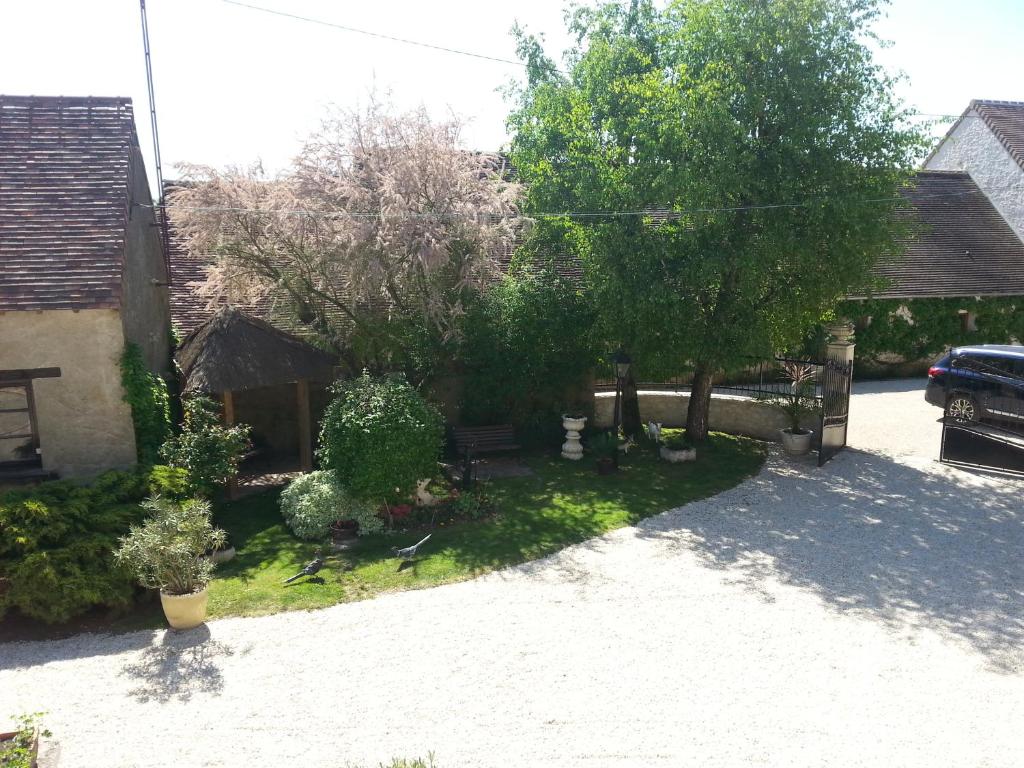 Zahrada ubytování Le petit gîte des Moyens-Ducs