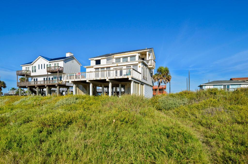 Brannen's Beachfront - Holiday Home
