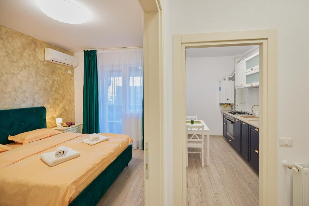 CozyCollection Apartments at Q Residence #6 - One-Bedroom Apartment With Balcony