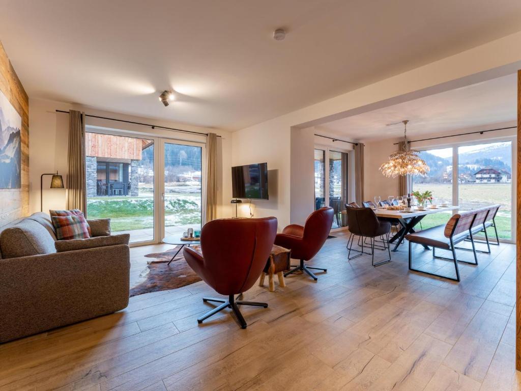 Televízia a/alebo spoločenská miestnosť v ubytovaní Mountain Chalet Krek Wak Wou