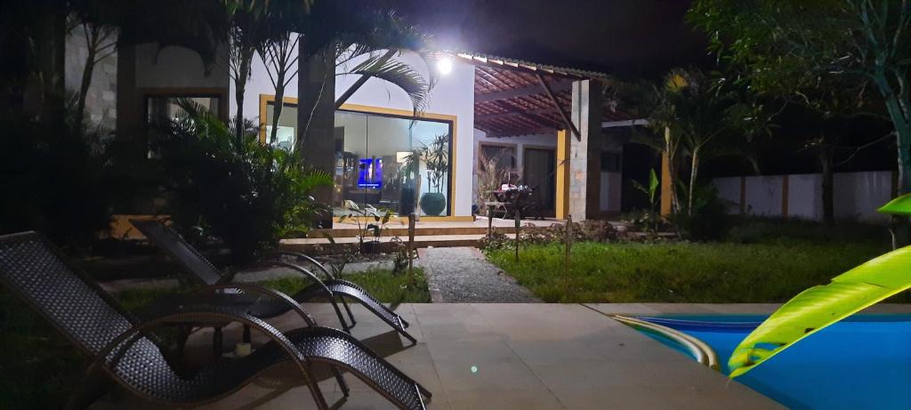 Bazén v ubytování Pousada Graboschii, 300mt da praia do Refúgio nebo v jeho okolí