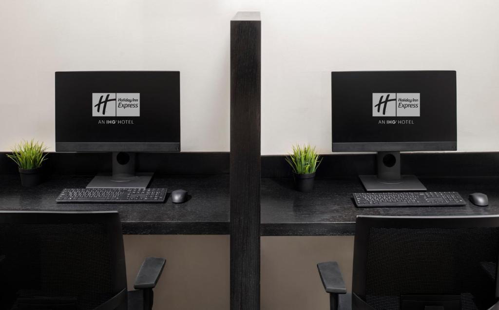 Holiday Inn Express Dubai Airport by IHG - Resim 36