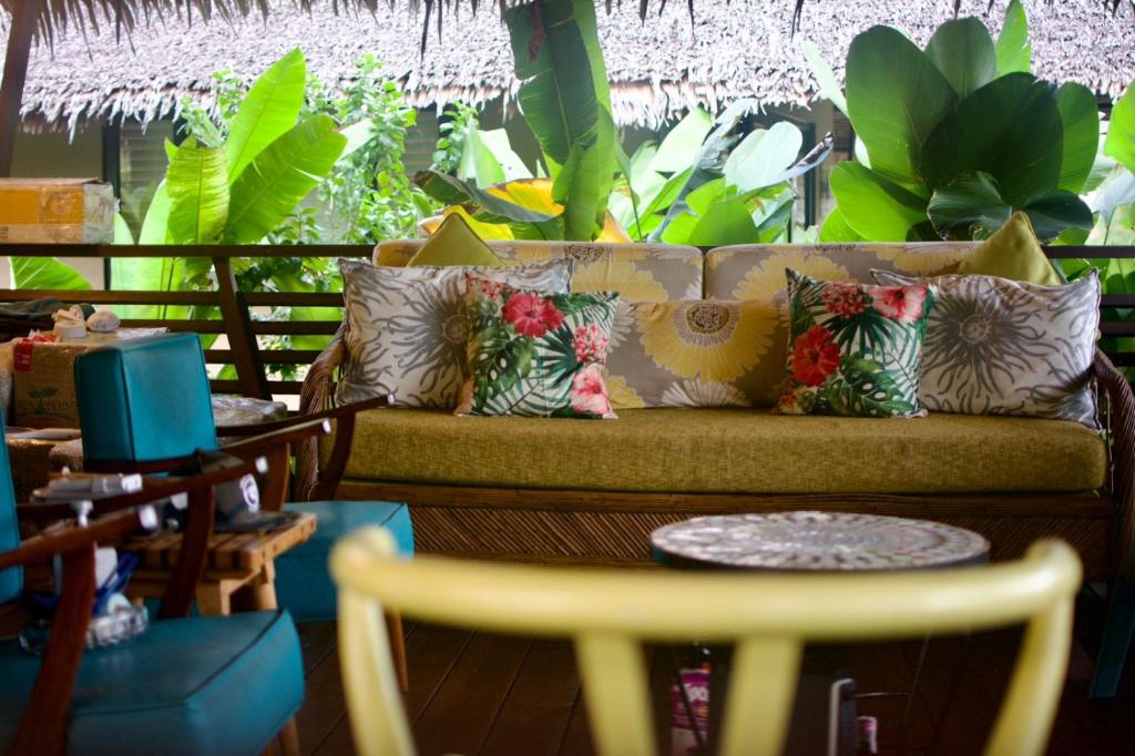 Posezení v ubytování Kaimana Resort Siargao