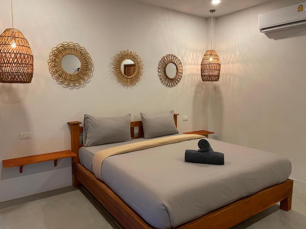 All At Sea Beach Resort - 5