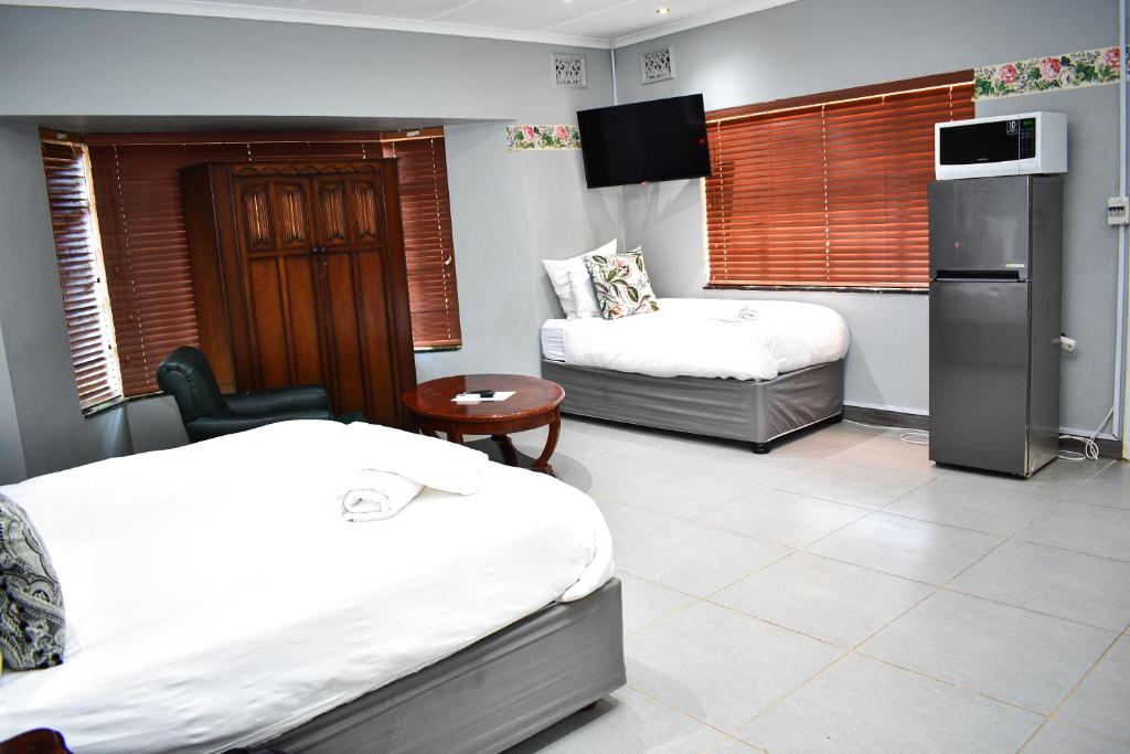 Heroes Garden Lodge - Chambre Double Ou Jumelle Budget