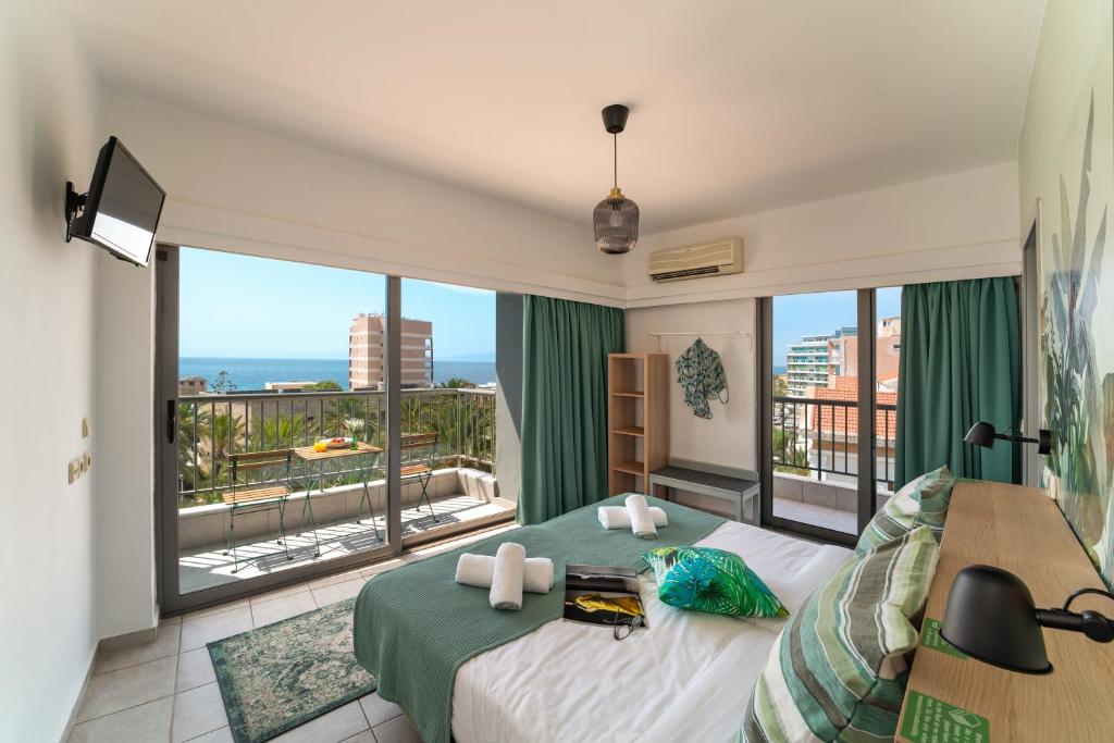 
Quadruple Room with Sea View
